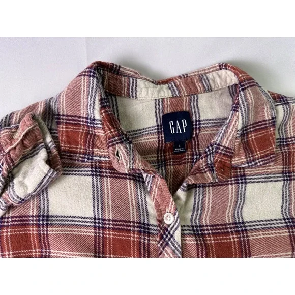 GAP Women Flannel Plaid Shirt Red Cream Blue Long Sleeve Button‎ Up Size L - Picture 3 of 9